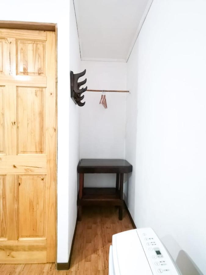 Hotel Casita Happy Feet And Tours Corcovado Drakes Bay Exterior foto