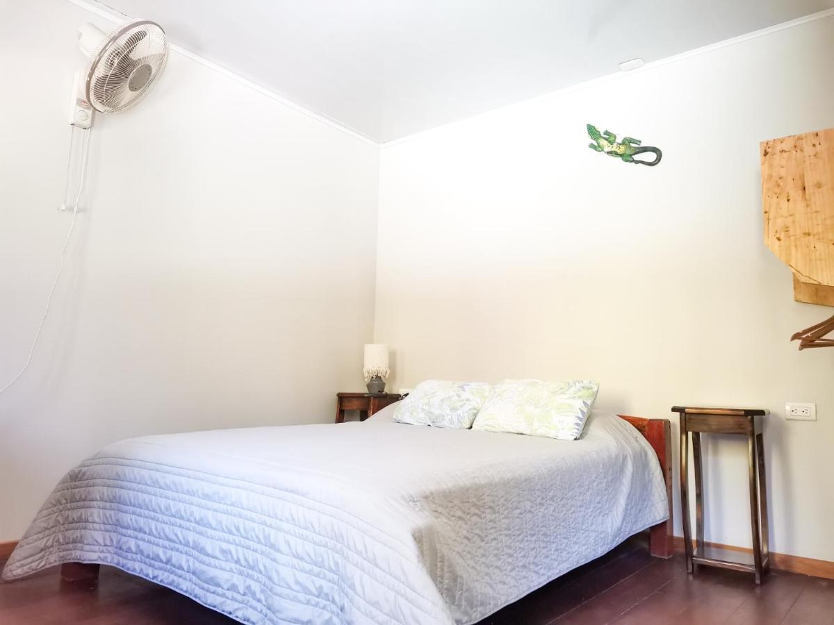 Hotel Casita Happy Feet And Tours Corcovado Drakes Bay Exterior foto