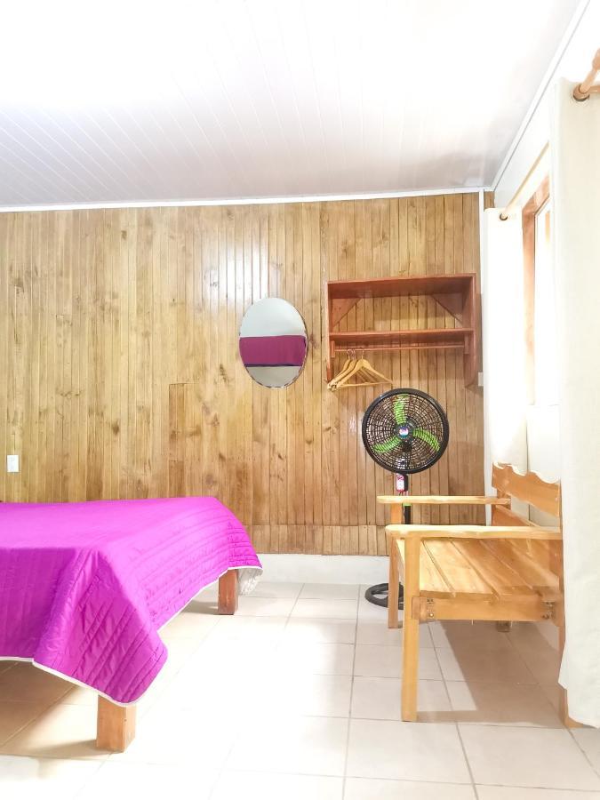 Hotel Casita Happy Feet And Tours Corcovado Drakes Bay Exterior foto