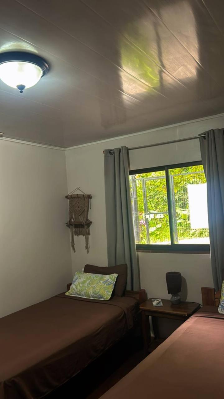 Hotel Casita Happy Feet And Tours Corcovado Drakes Bay Exterior foto