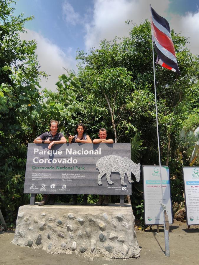 Hotel Casita Happy Feet And Tours Corcovado Drakes Bay Exterior foto